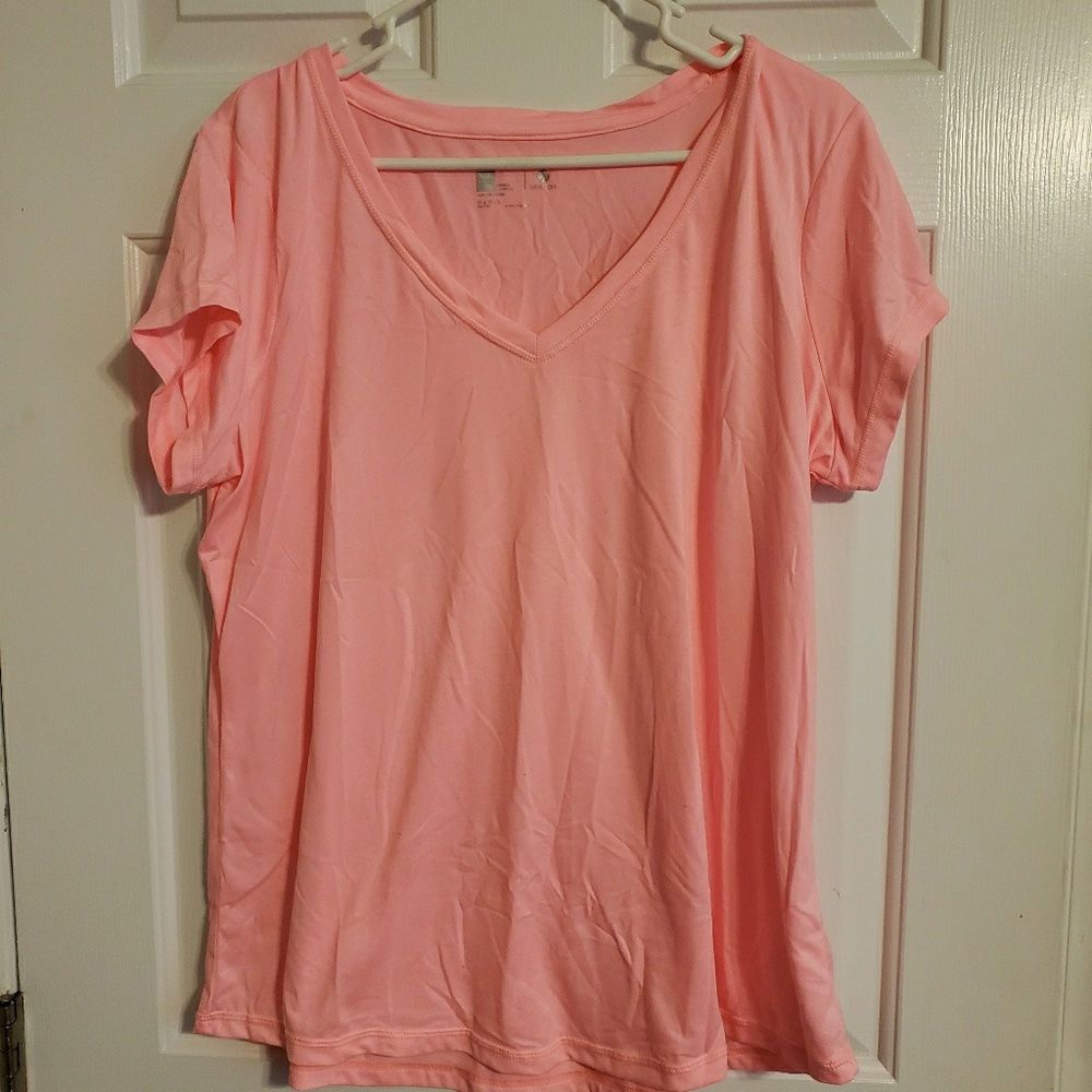 🍍Xersion Tshirt XXL Athletic wear🍍